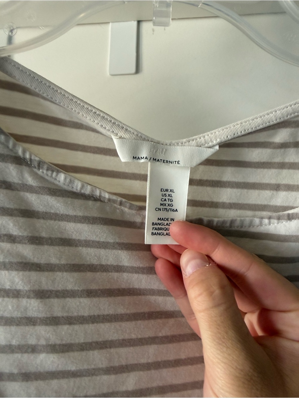 H&M WOMEN’S MATERNITY MAMA STRIPED CREAM & GREY BEFORE & AFTER NURSING T-SHIRT - Picture 2 of 5